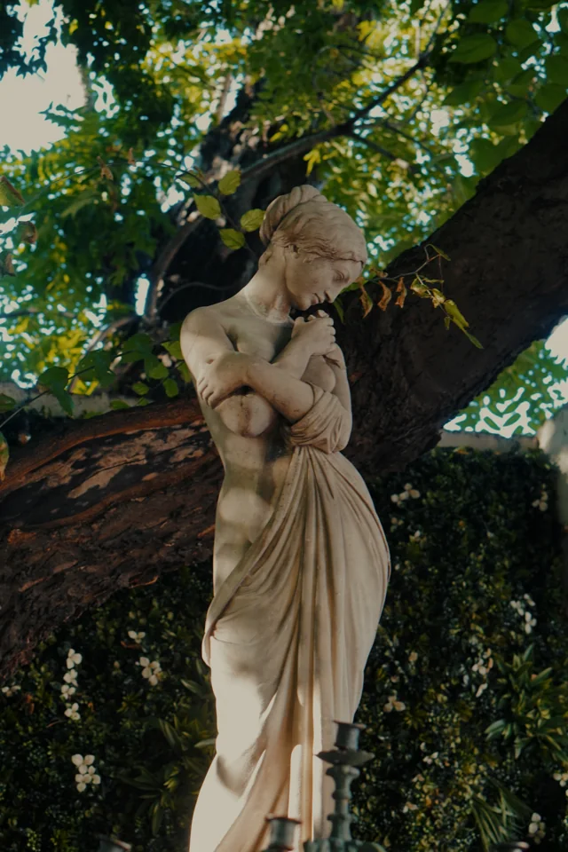 Sculpturi in gradina